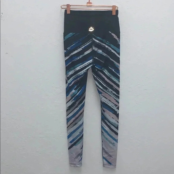 BEYOND YOGA Black Multi Color Diagonal Stripe Legging Size XS - Picture 4 of 7